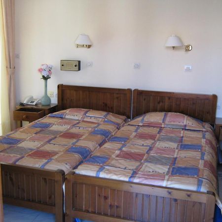 Odyssey Hotel Apartments Karpathos Extérieur photo